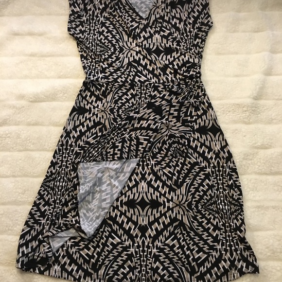 212 Collection Dresses & Skirts - 🌟212 Collection Tri-Colored Dress🌟